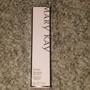 Mary kay oil mattifier